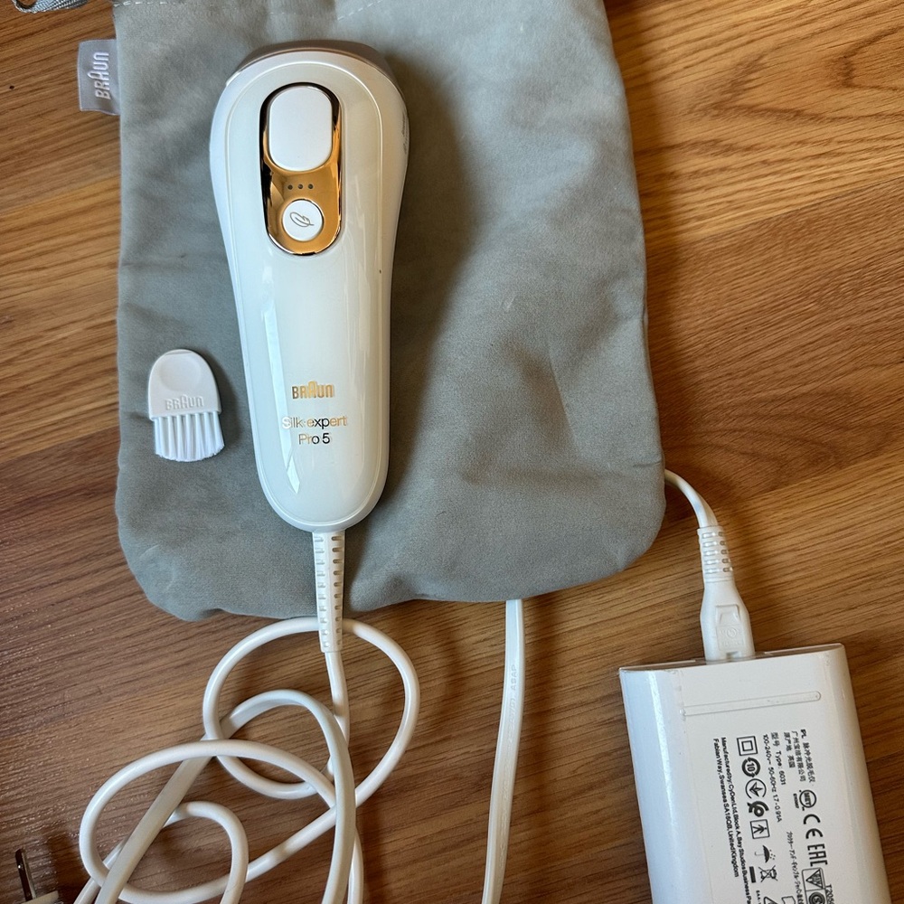 Braun Silk Expert Pro 5 IPL Hair Removal Device